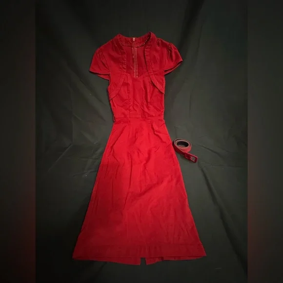 Elegant Red Dress - Picture 3 of 3